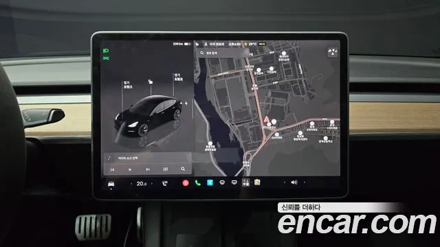Tesla Model 3 — Фото автомобиля 14