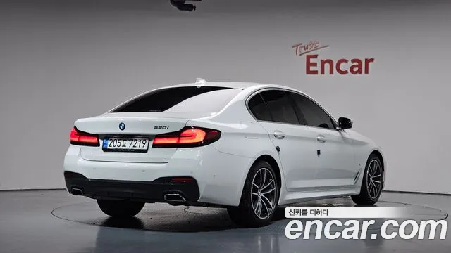 Фотография автомобиля — BMW 5 Series G30