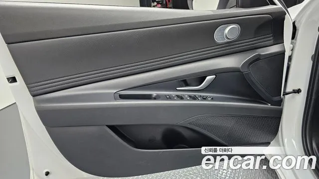 Hyundai Avante CN7 — Фото автомобиля 24