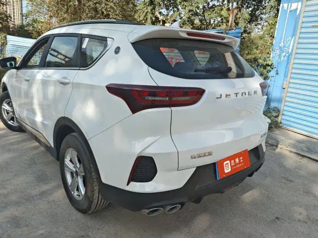 Jetour X70 — Фото автомобиля 3
