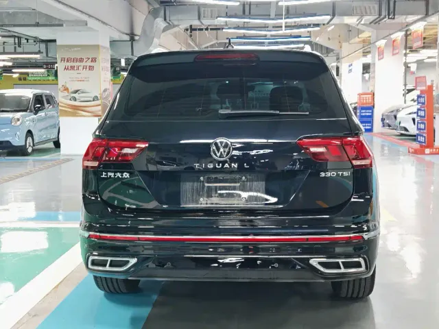 Volkswagen Tiguan L — Фото автомобиля 14