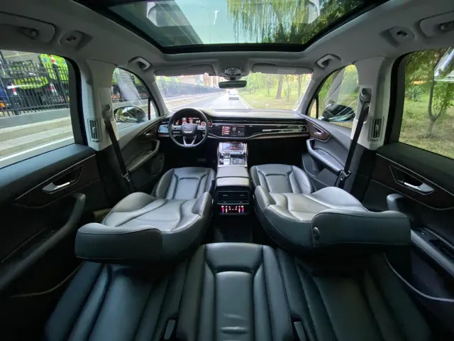 Audi Q7 — Фото автомобиля 22