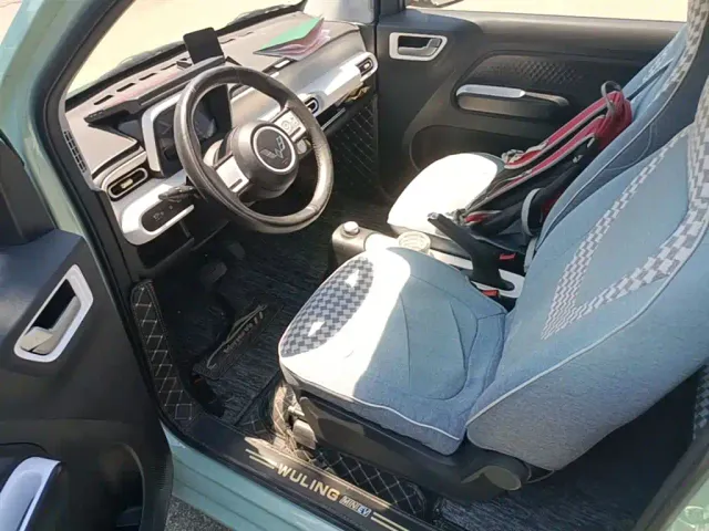Wuling Hongguang Mini EV — Фото автомобиля 14