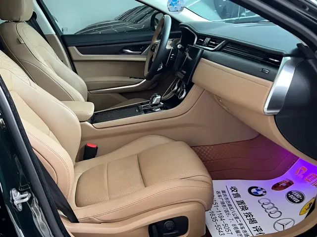 Jaguar XFL — Фото автомобиля 11