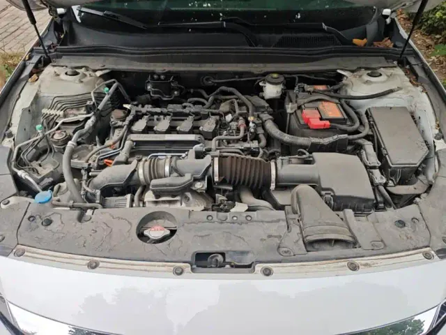 Honda Accord — Фото автомобиля 10
