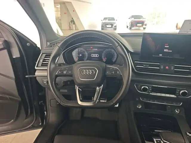 Audi Q5L — Фото автомобиля 14