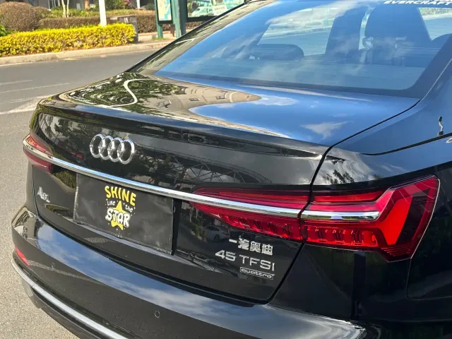 Audi A6L — Фото автомобиля 10
