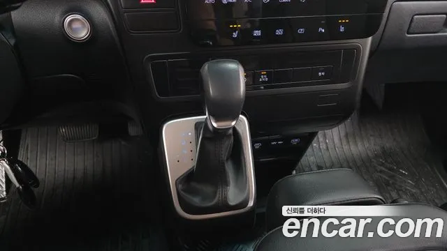 Hyundai Staria — Фото автомобиля 12