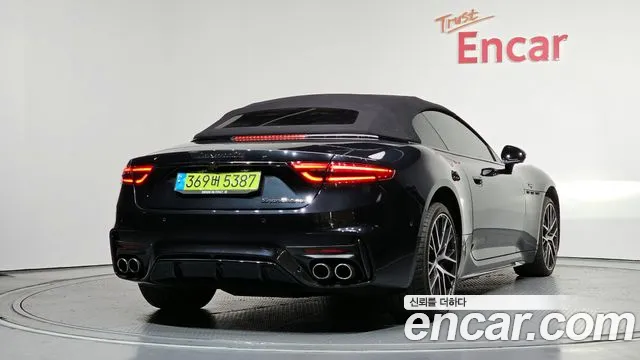 Maserati Gran Cabrio — Фото автомобиля 29