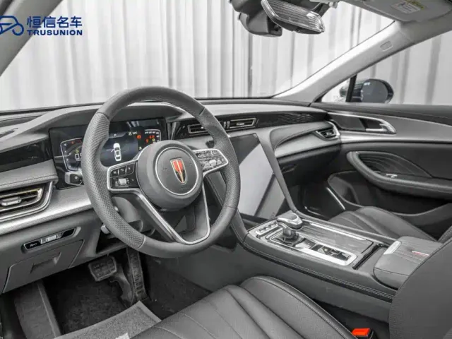 Hongqi H5 — Фото автомобиля 12