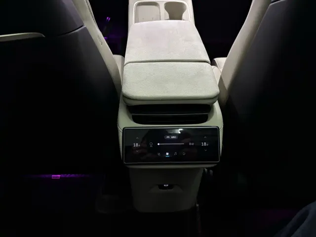 NIO NIO ES6 2024 75kWh — Фото автомобиля 10