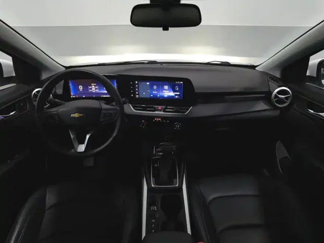 Chevrolet Monza — Фото автомобиля 5