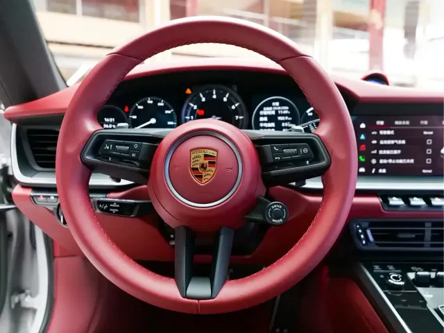 Porsche 911 — Фото автомобиля 12