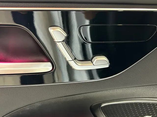 Mercedes-Benz C-Class — Фото автомобиля 7
