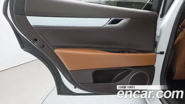 Genesis G80 RG3 — Фото автомобиля 14