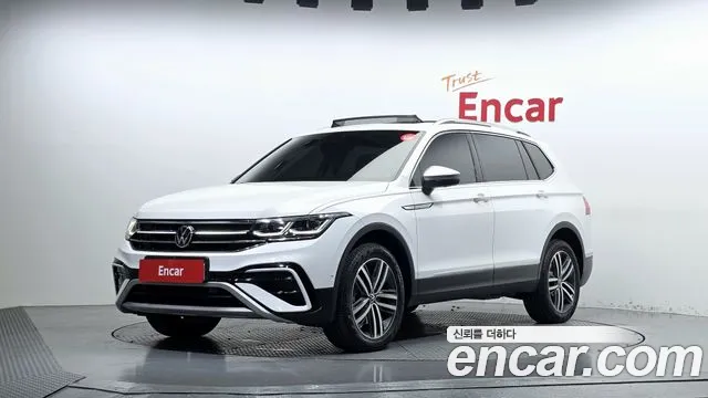 Фотография автомобиля — Volkswagen Tiguan