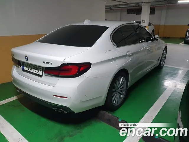 BMW 5-Series — Фото автомобиля 5