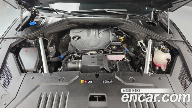 Genesis GV70 — Фото автомобиля 9