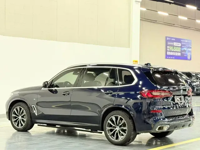 BMW X5 — Фото автомобиля 7