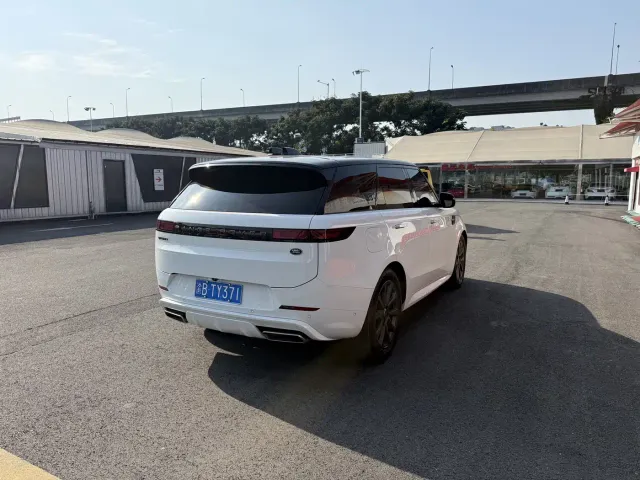 Land Rover Range Rover Sport — Фото автомобиля 13