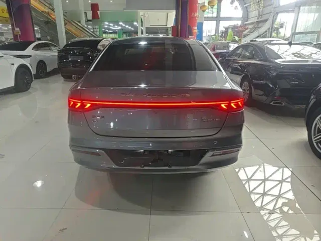 BYD Qin PLUS — Фото автомобиля 5