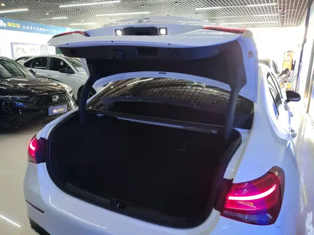 Mercedes-Benz A-Class — Фото автомобиля 18