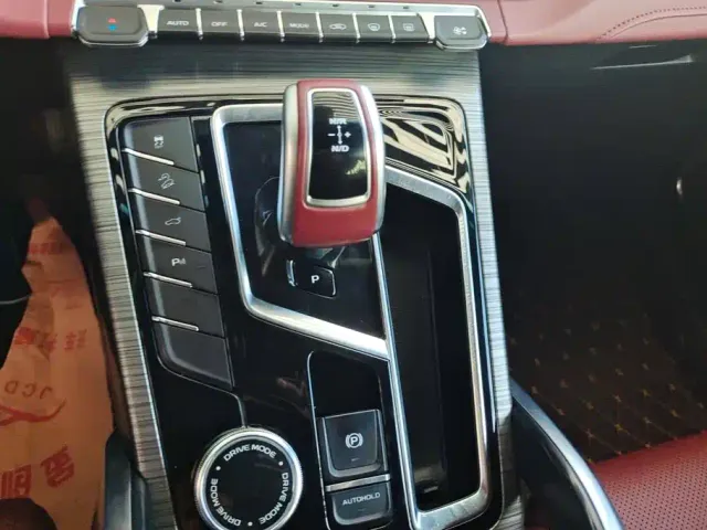 Geely Boyue — Фото автомобиля 16