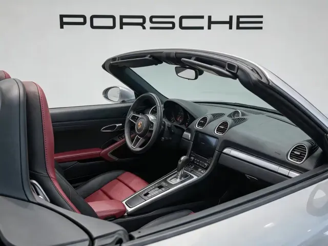 Porsche 718 — Фото автомобиля 7