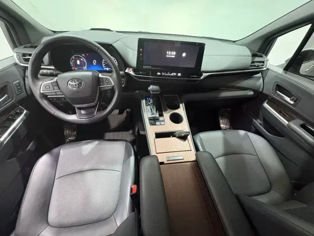 Toyota Granvia — Фото автомобиля 5