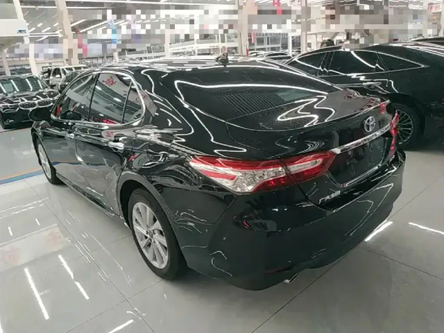 Toyota Camry 2021 2.0G Luxury Edition — Фото автомобиля 4