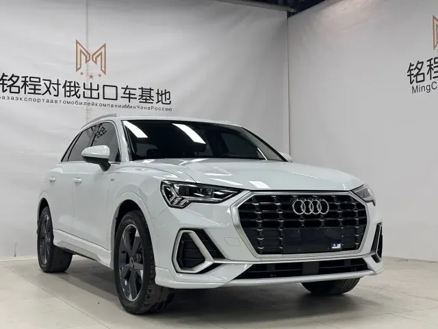 Audi Q3 — Фото автомобиля 3
