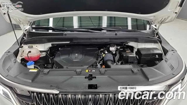 Kia Carnival Generation 4 — Фото автомобиля 6