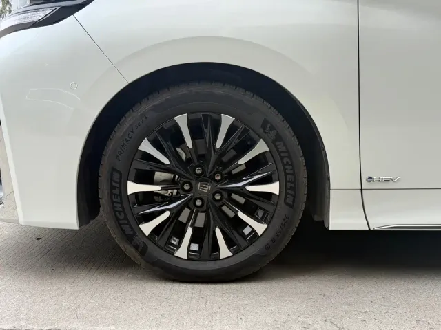 Toyota Vellfire — Фото автомобиля 4