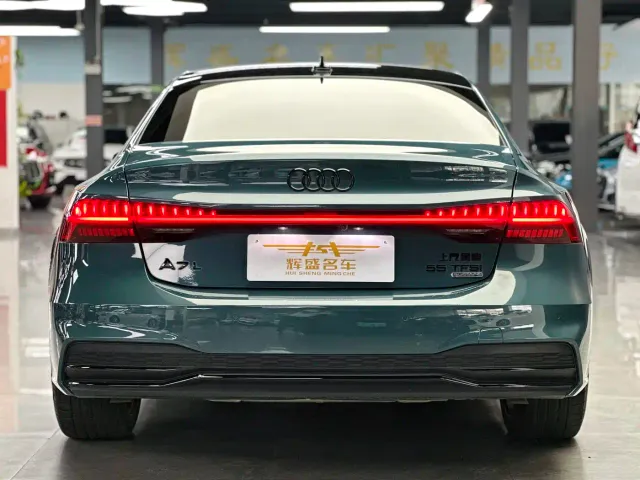 Audi A7L — Фото автомобиля 4