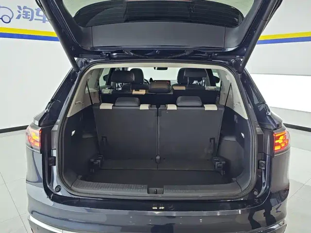 Volkswagen ID.6 Crozz — Фото автомобиля 4