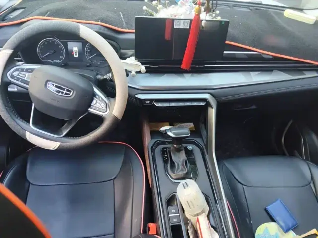 Geely Vision X6 — Фото автомобиля 12