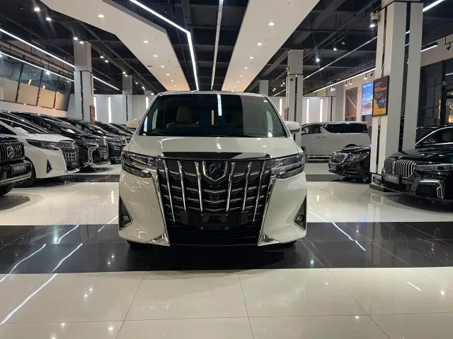 Toyota Alphard — Фото автомобиля 2
