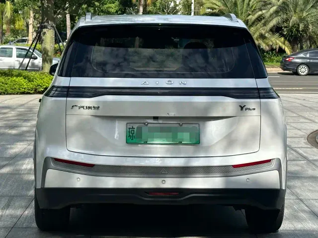 GAC Aion Y — Фото автомобиля 4