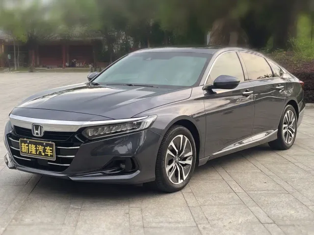 Honda Accord — Фото автомобиля 9