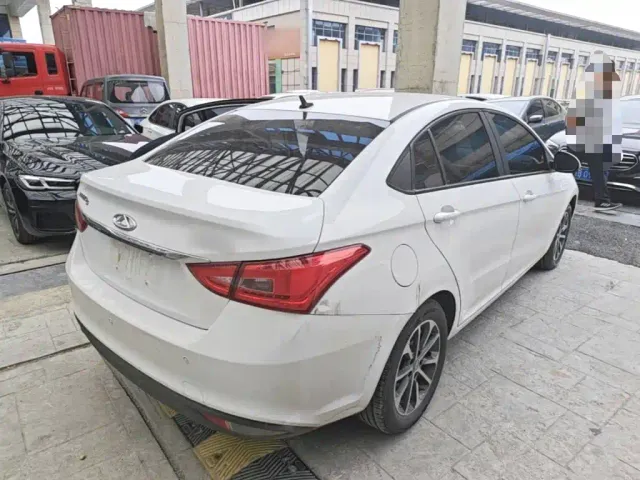 Chery Arrizo 5 — Фото автомобиля 6