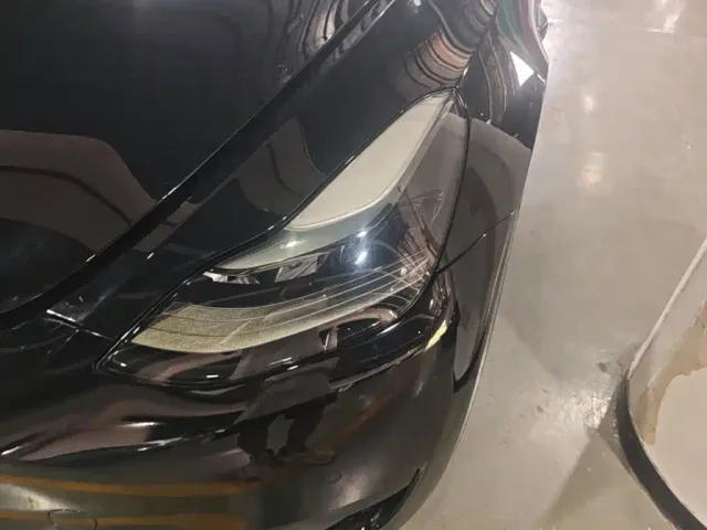 Tesla Model Y — Фото автомобиля 23