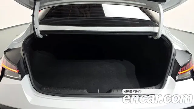 Hyundai Avante CN7 — Фото автомобиля 21