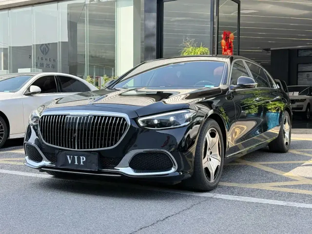 Фотография автомобиля — Mercedes-Benz Maybach S-Class