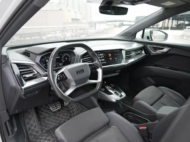 Audi Q4 e-tron — Фото автомобиля 11