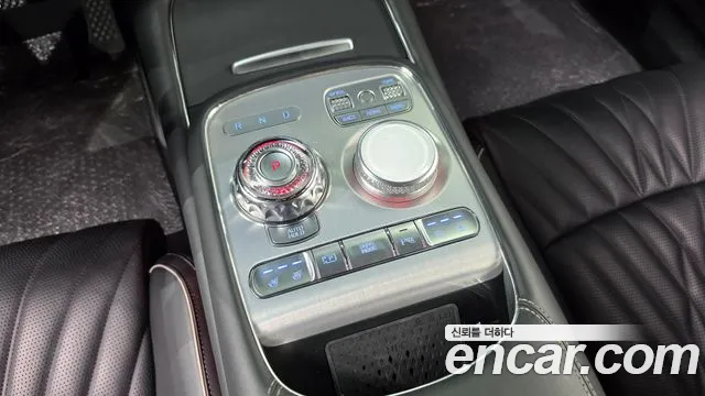 Genesis G90 Бензин 3.5 турбо AWD — Фото автомобиля 9