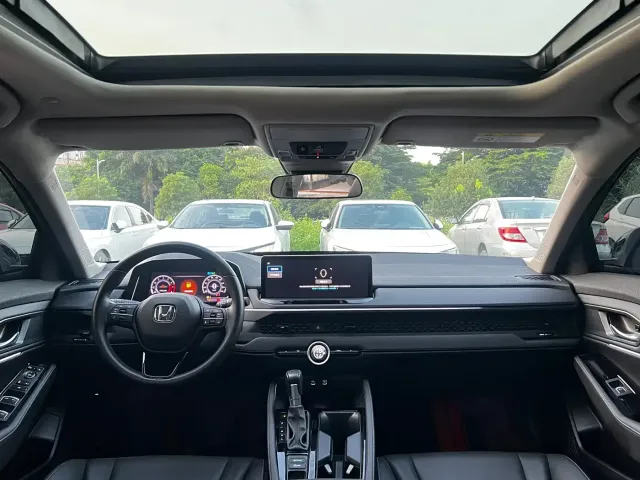 Honda Accord 2024 260TURBO Luxury Edition — Фото автомобиля 6