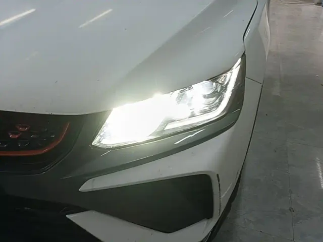 Geely Binyue — Фото автомобиля 23