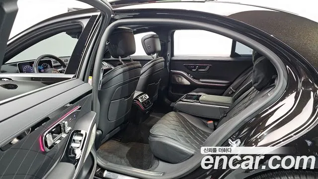 Mercedes-Benz S-Class — Фото автомобиля 17