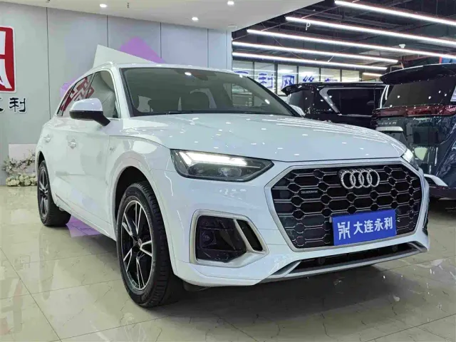 Audi Q5L — Фото автомобиля 3