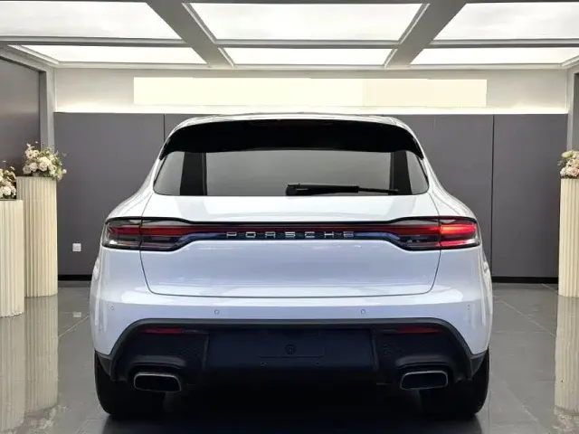 Porsche Macan — Фото автомобиля 8
